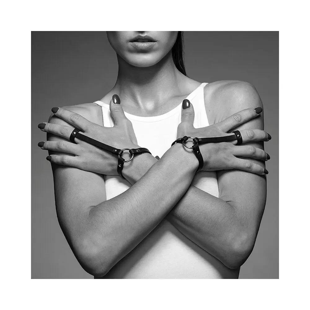 Bijoux Indiscrets Maze Hand Bracelet Harness by Bijoux Indiscrets